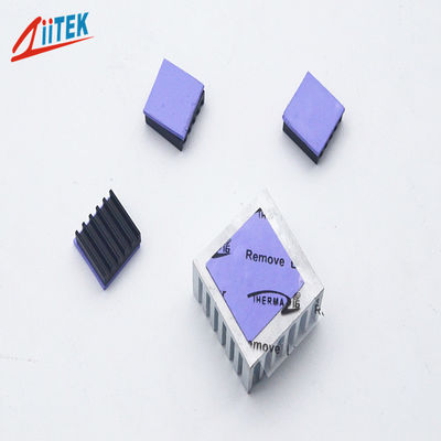 Η υψηλή stickiness επιφάνεια πραγματοποιεί το PCB σφραγίδων/την ΚΜΕ/το οδηγημένο ιώδες θερμικό αγώγιμο μαξιλάρι -50 σιλικόνης 2W σε 200℃